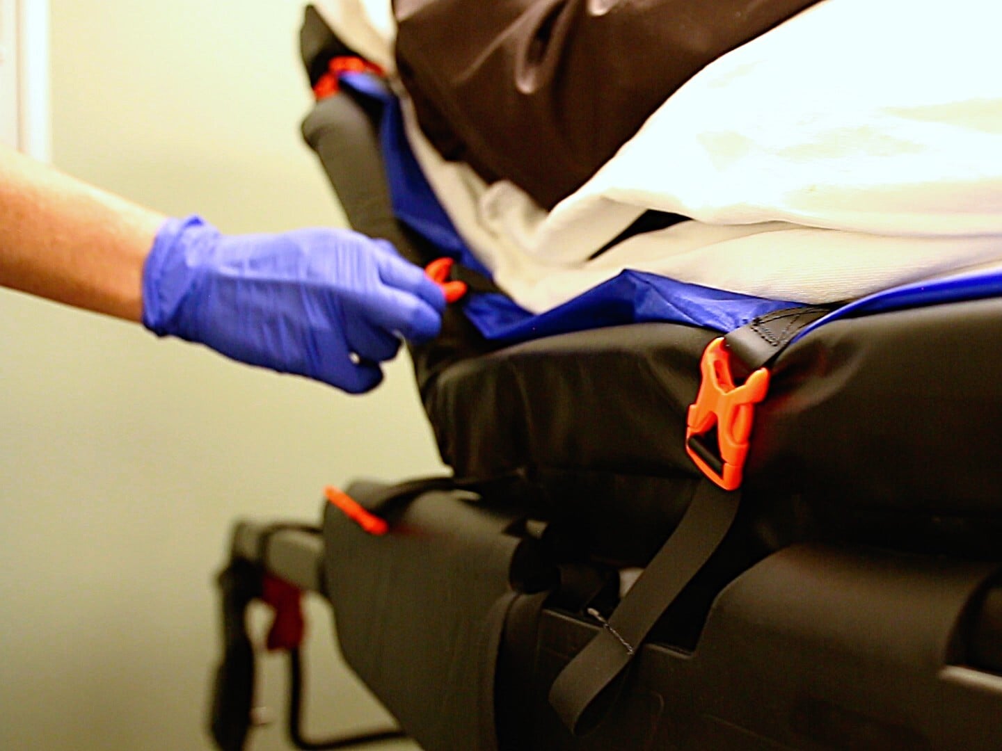 Binder Transfer - the world's first stretcher integrated slide sheet